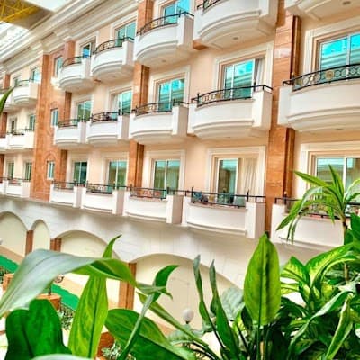 LEVA Hotel , Mazaya Centre