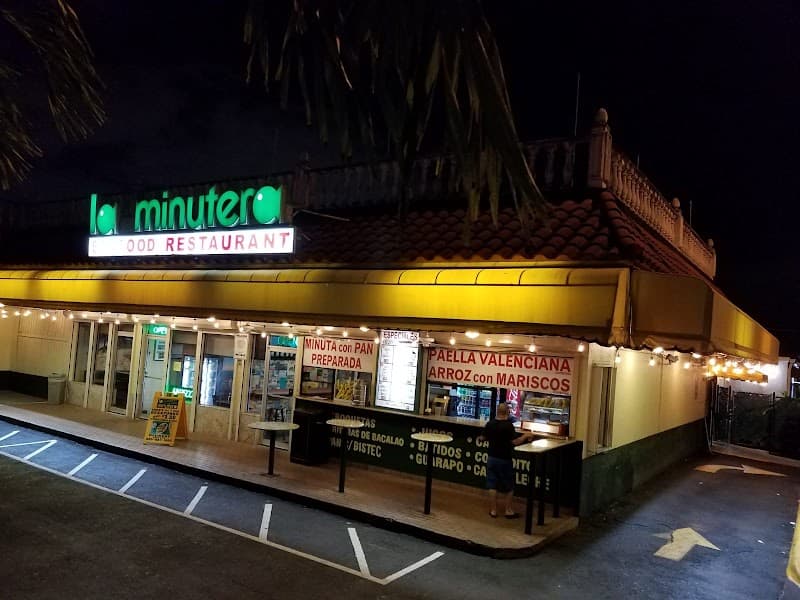 La Minutera Seafood Restaurant photo 3
