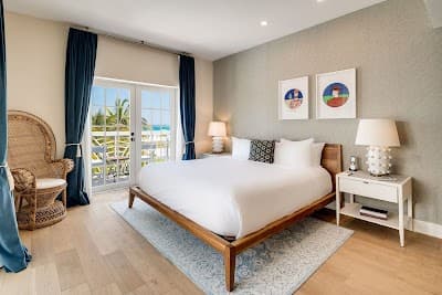 The Savoy Hotel & Beach Club ~ Miami Beach photo 2