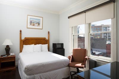 Warfield Hotel photo 2