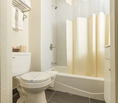 Warfield Hotel photo 3