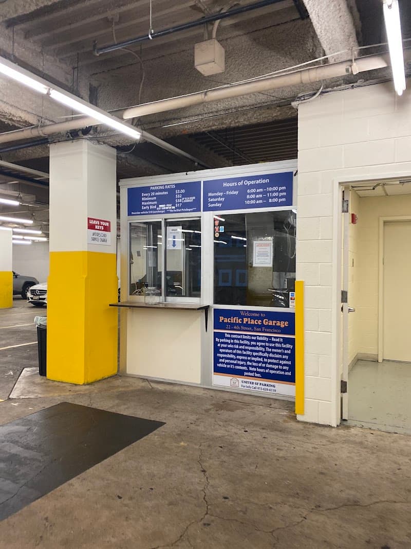 Pacific Place photo 4