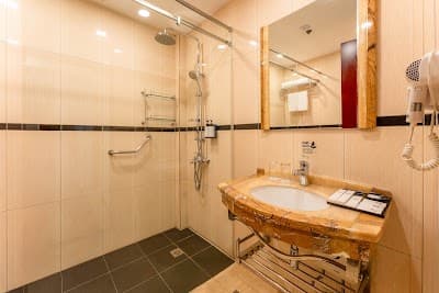 Swiss-Belhotel Blulane photo 3