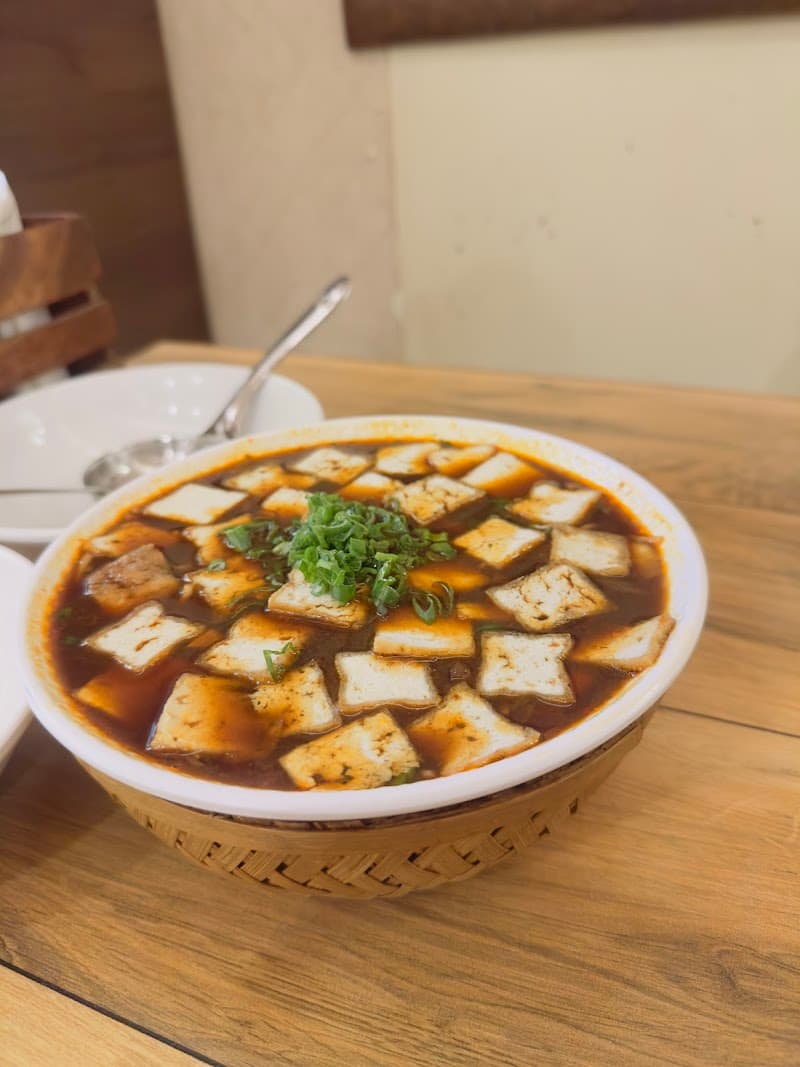 YETI AND THE MONK - Khadki photo 3