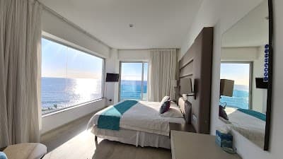 King Evelthon Beach Hotel and Resort photo 2