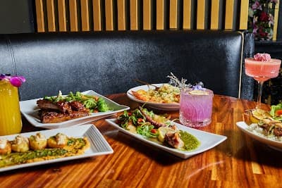 Estella Restaurant photo 2