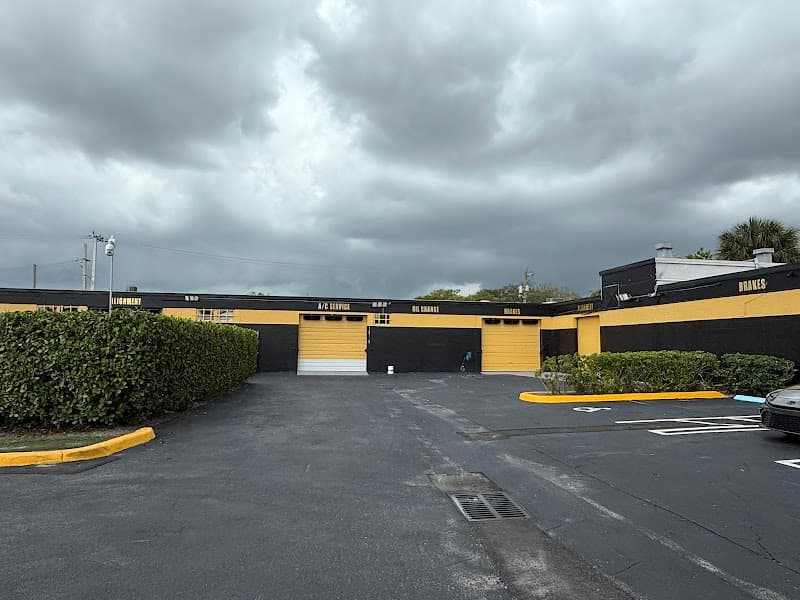 Superior Exotics Team Customs and Collision photo 4