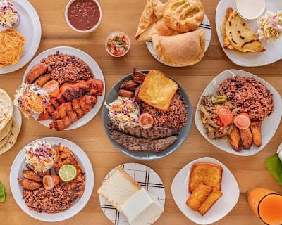 Pinolandia Hollywood photo 2