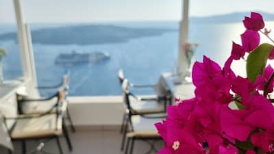 Aris Restaurant photo 3