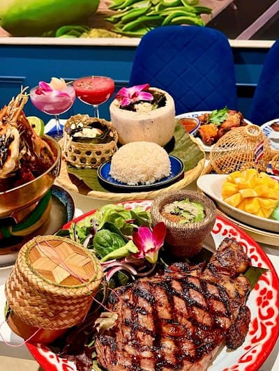 Elephant District photo 3