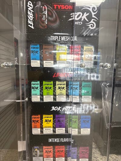 Cloudy Clouds Vape and Smoke Shop photo 3