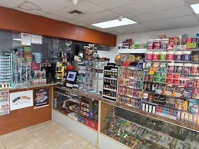 Cloudy Clouds Vape and Smoke Shop photo 5