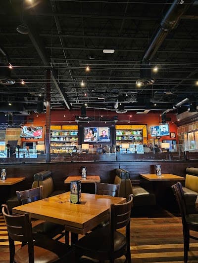 BJ's Restaurant & Brewhouse photo 3