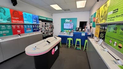 Total Wireless Store photo 2