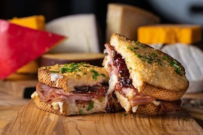 Macs & Stacks @ Bar Louie - Coconut Creek