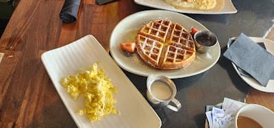 Brandon’s Bistro photo 3