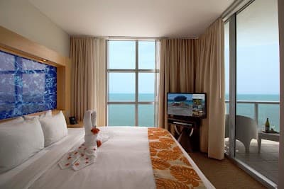 Marenas Beach Resort photo 2