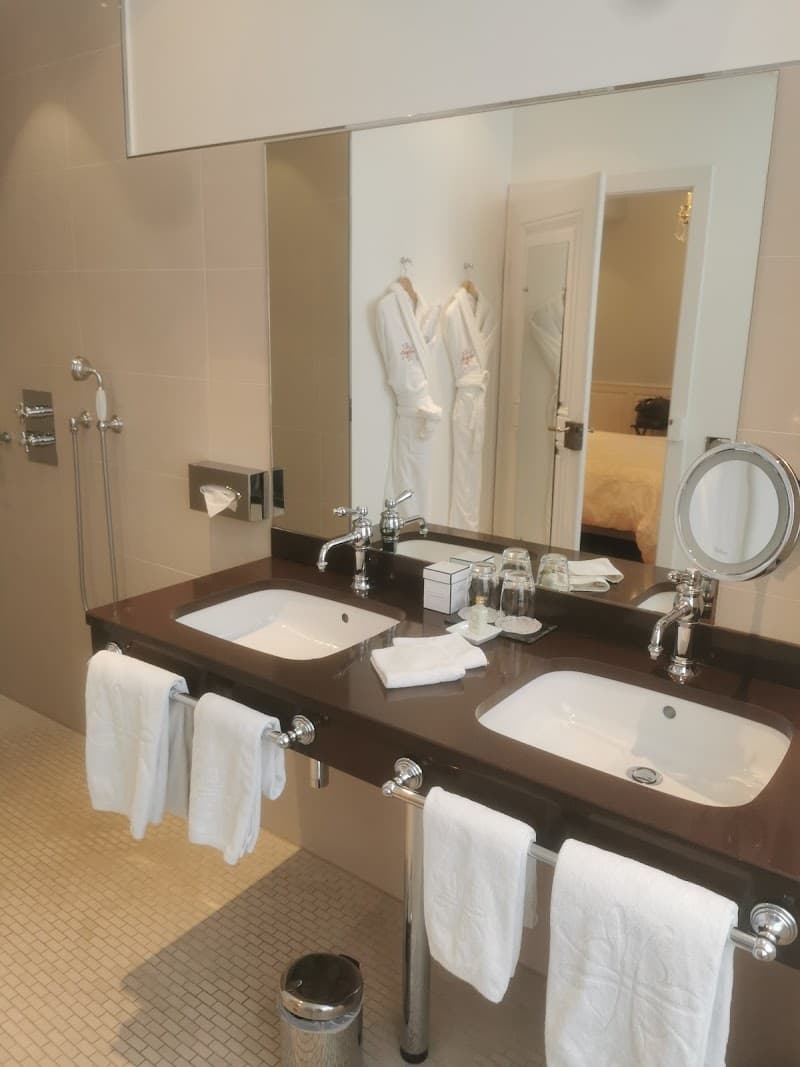 Le Bouclier d'Or Hotel & Spa photo 4