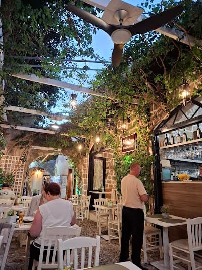 Mateo Restaurant photo 3