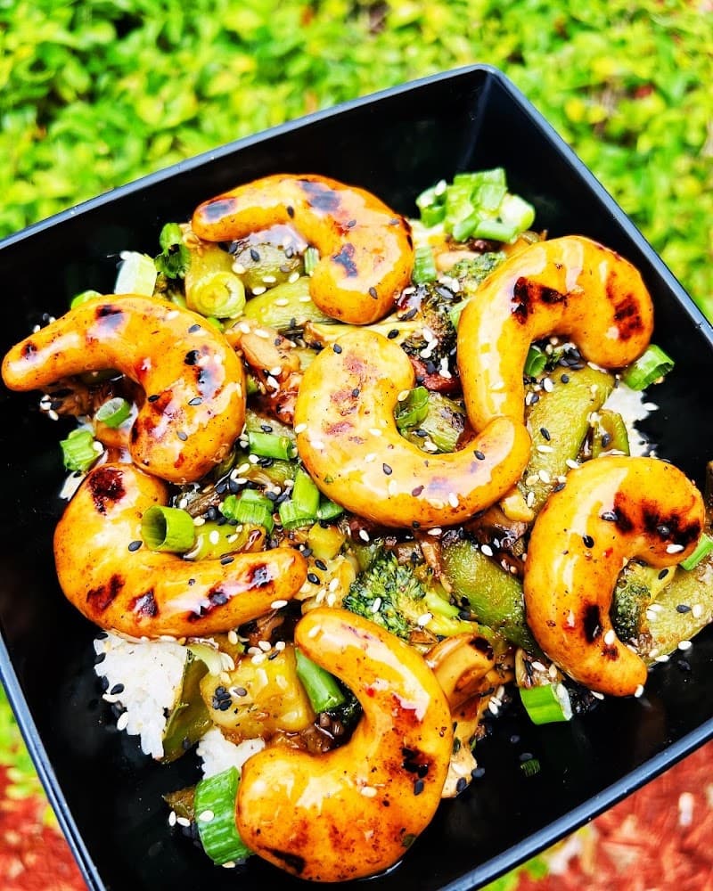 The Rabbit Hole - Elevated Vegan Comfort Cuisine photo 3