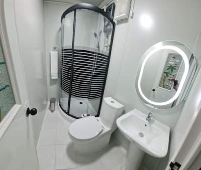 MEL SUITES Bed and Breakfast / Hotel photo 2