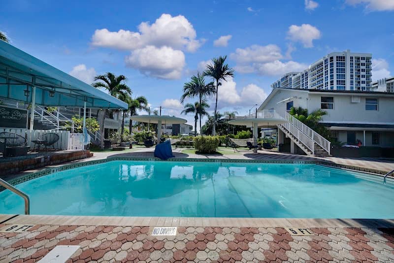 Sea Steps Apartments by Lowkl photo 5