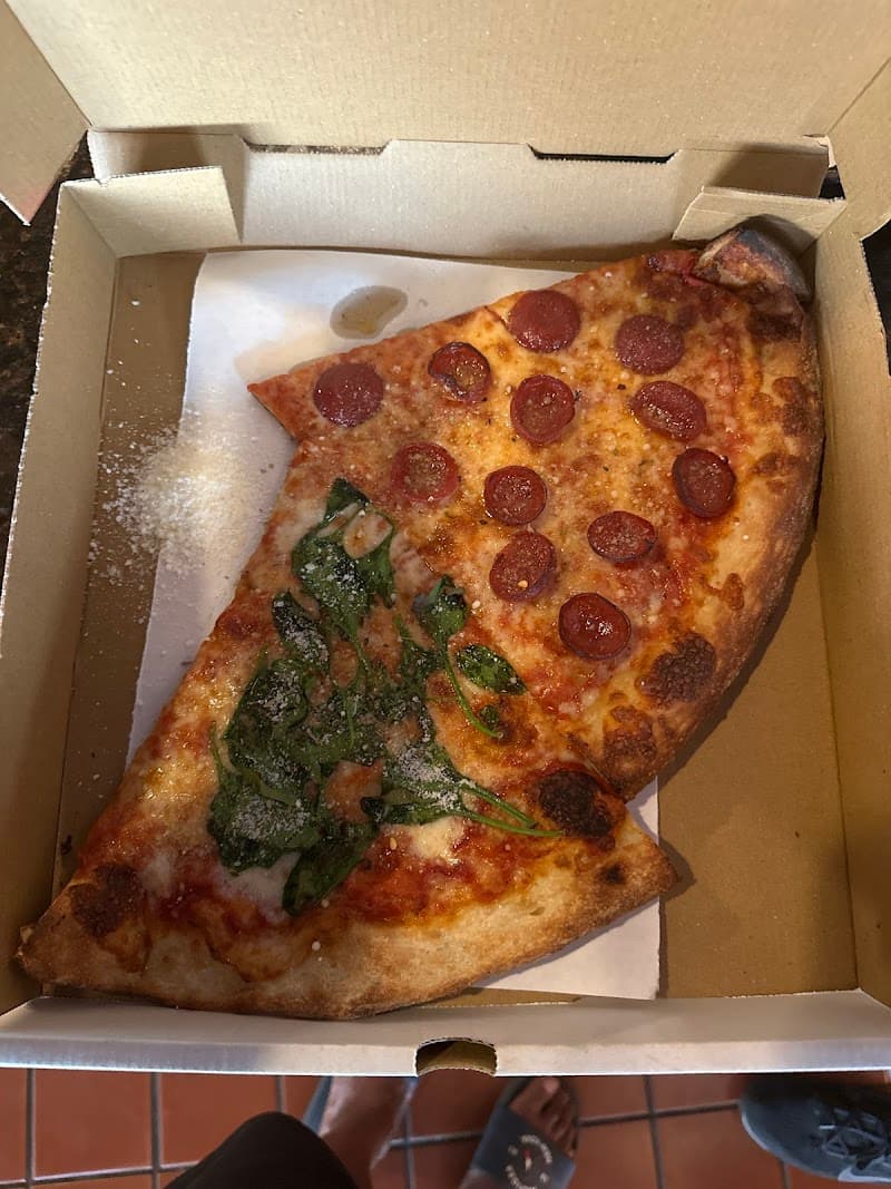 Annie's Pizza Subs & Wings photo 4