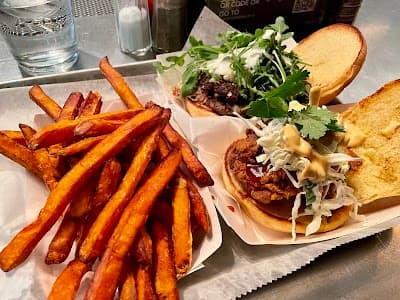 Black Tap Craft Burgers & Beer - 35th St photo 2