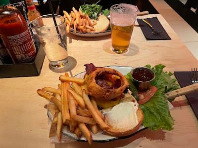 Black Tap Craft Burgers & Beer - 35th St photo 3