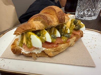 LOX & TRUFFLES Deli photo 3