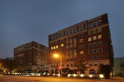 The Knickerbocker on the Lake