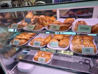 Pinoyshki Bakery, Cafe & Bar photo 3