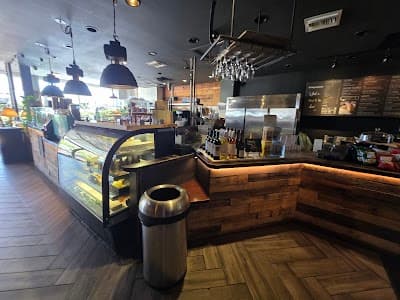 Living Green Cafe - Pompano photo 3