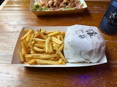 Tommi's Burger Joint photo 3