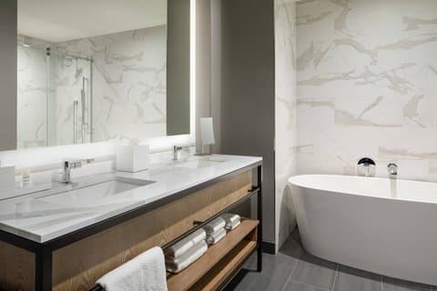 Marriott Dallas Uptown photo 4