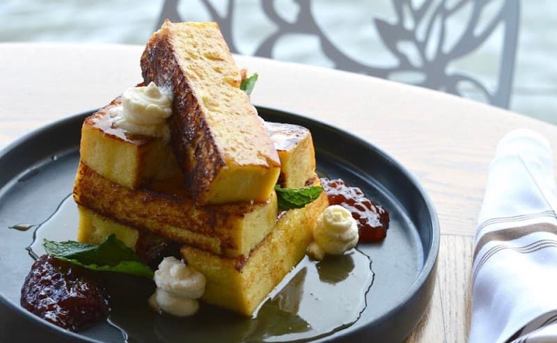 GG's Waterfront photo 4