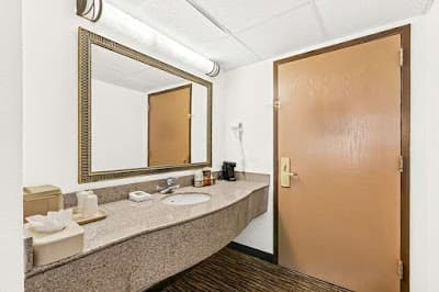 Best Western Hazlet Inn photo 3