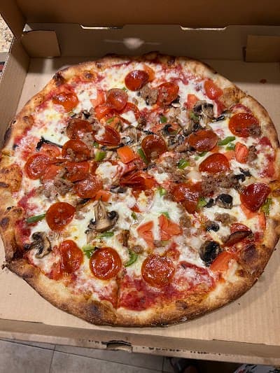 Pasquales Pizza photo 3