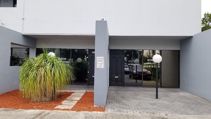 Garbizo Animal Clinic photo 4