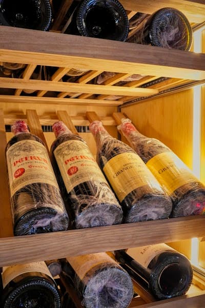 POM Thai Restaurant 1850