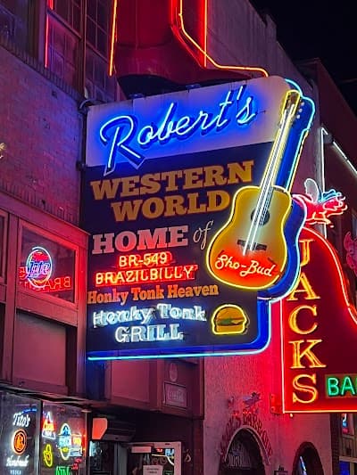 Robert's Western World