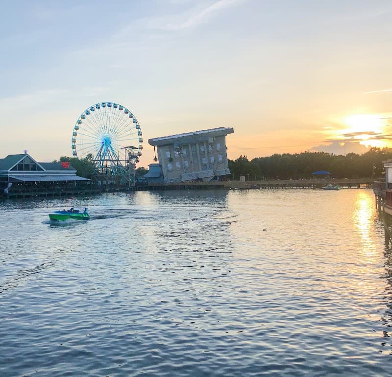 Broadway at the Beach photo 3