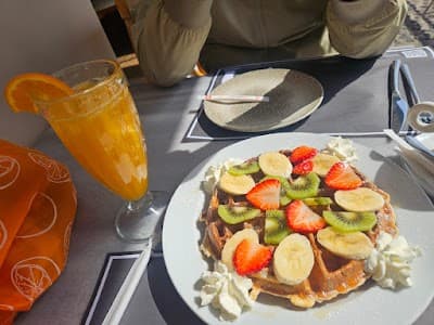 Corner Restaurant photo 3