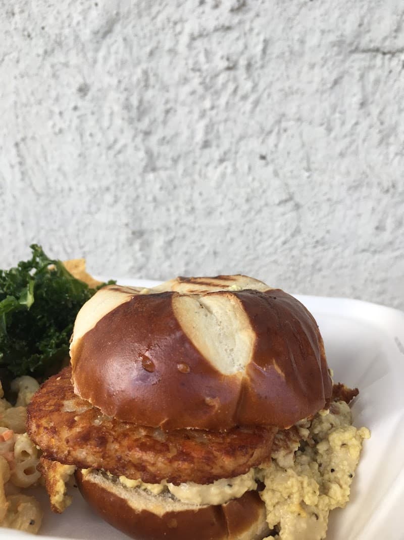 Nature’s Plate Cafe & Juice Bar photo 3