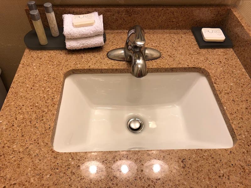 The Hotel at Fifth Avenue photo 3