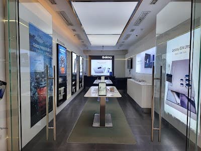 Samsung Experience Store Robinsons Place Iligan photo 2